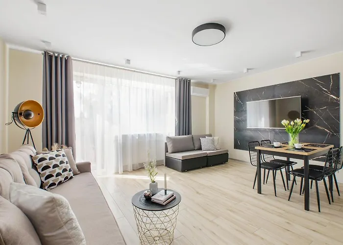 Mieszka I Apartment *